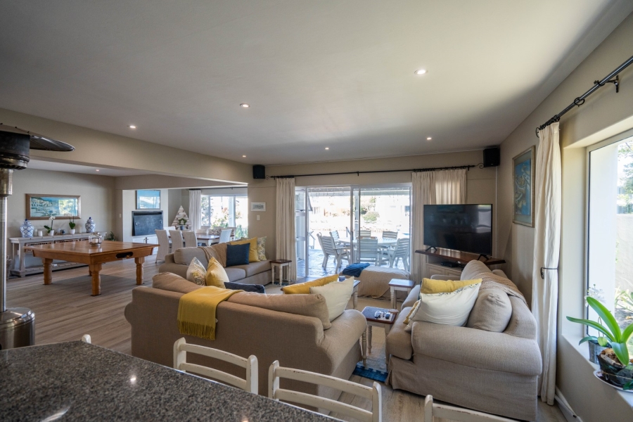 7 Bedroom Property for Sale in Royal Alfred Marina Eastern Cape